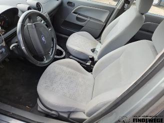 Ford Fiesta Fiesta 5 (JD/JH), Hatchback, 2001 / 2009 1.3 picture 5