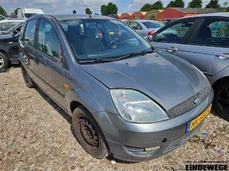 Vrakbiler auto Ford Fiesta Fiesta 5 (JD/JH), Hatchback, 2001 / 2009 1.3 2002/7