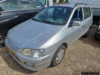 Vrakbiler auto Mitsubishi Space-star Space Star (DG), MPV, 1998 / 2004 1.6 16V 2002/2
