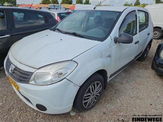 Vrakbiler auto Dacia Sandero Sandero I (BS), Hatchback, 2008 / 2013 1.2 16V 2009/8
