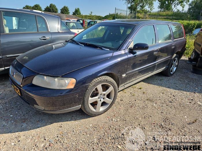 Volvo V-70 V70 (SW), Combi, 1999 / 2008 2.5 T 20V AWD