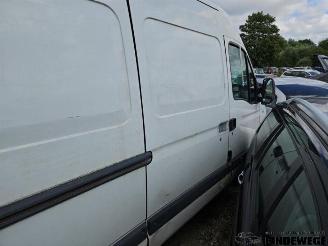 Renault Master Master II (JD), Bus, 1997 / 2010 2.5 dCi 120 FAP picture 13