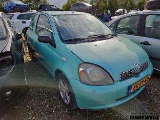 Vrakbiler auto Toyota Yaris Yaris (P1), Hatchback, 1999 / 2005 1.0 16V VVT-i 1999/5