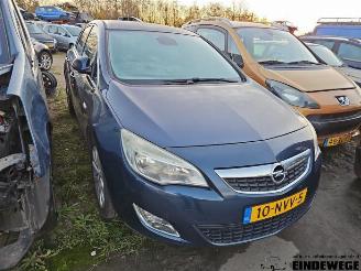 rozbiórka samochody osobowe Opel Astra Astra J (PC6/PD6/PE6/PF6), Hatchback 5-drs, 2009 / 2015 1.4 Turbo 16V 2010/11