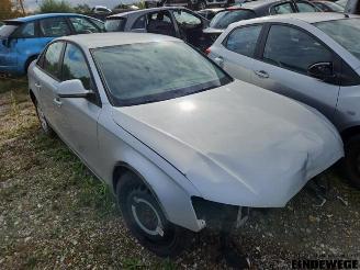 Vrakbiler auto Audi A4 A4 (B8), Sedan, 2007 / 2015 2.0 TDI 16V 2010/2