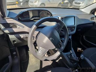Peugeot 208 208 I (CA/CC/CK/CL), Hatchback, 2012 / 2019 1.2 Vti 12V PureTech 82 picture 12