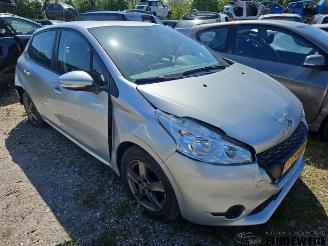 Sloopauto Peugeot 208 208 I (CA/CC/CK/CL), Hatchback, 2012 / 2019 1.2 Vti 12V PureTech 82 2013/11