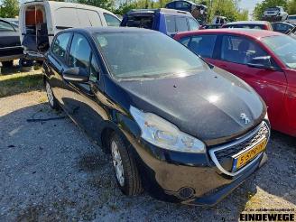 demontáž osobní automobily Peugeot 208 208 I (CA/CC/CK/CL), Hatchback, 2012 / 2019 1.0 Vti 12V PureTech 2013/12