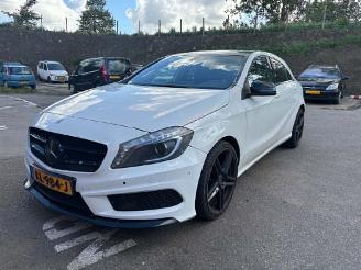 Voiture accidenté Mercedes A-klasse A 180 2013/1