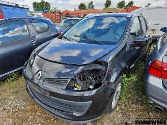 Uttjänta bilar auto Renault Clio Clio III Estate/Grandtour (KR), Combi, 2007 / 2014 1.2 16V TCE 100 2010/11