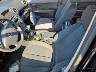 Kia Carens Carens III (FG), MPV, 2006 / 2013 2.0i CVVT 16V picture 5