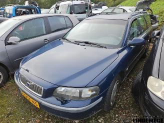 Uttjänta bilar auto Volvo V-70 V70 (SW), Combi, 1999 / 2008 2.4 20V 170 2001/1