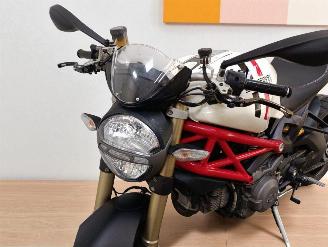 Ducati Monster 1100  picture 15