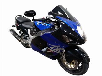 Vaurioauto  motor cycles Suzuki Hyabusa  2003/3