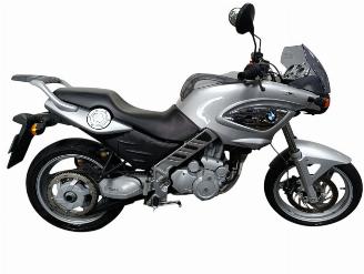 krockskadad bil motor BMW F 650 SC SCARVER 2003/7