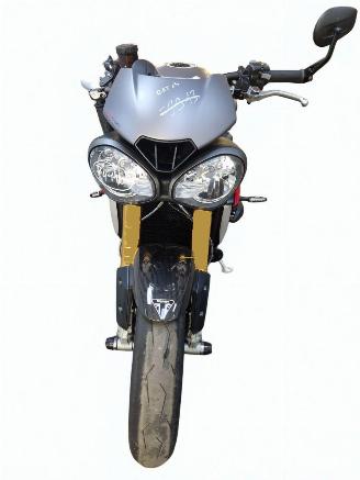 Triumph Speed Triple  picture 3