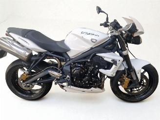 krockskadad bil motor Triumph Street Triple  2013/4