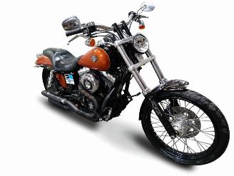 krockskadad bil motor Harley-Davidson Dyna Wide Glide  2012/10