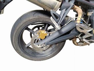 Triumph Street Triple R picture 16