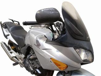 Honda CBF 600  picture 3