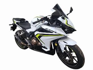 krockskadad bil motor Honda CB 500 R 2019/1