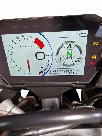 Suzuki  GSXS picture 16