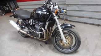 Suzuki  INAZUMA picture 1