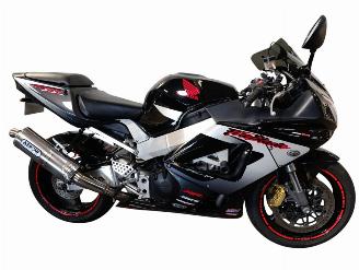 krockskadad bil motor Honda CBR 900 RR 2000/5