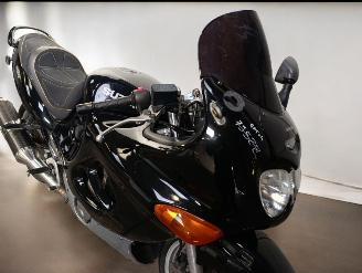 Suzuki GSX 600 F picture 2