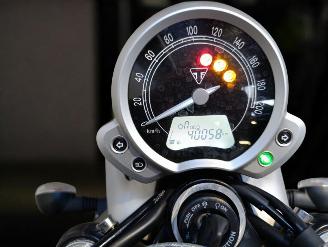Triumph  STREET TWIN picture 13