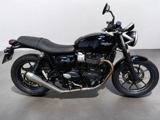 Triumph  STREET TWIN picture 1