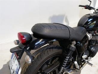Triumph  STREET TWIN picture 4