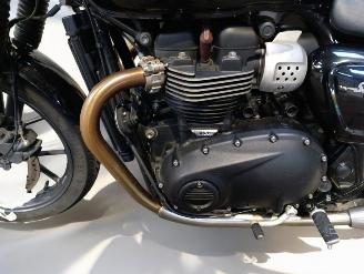 Triumph  STREET TWIN picture 21