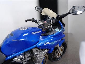 Suzuki Bandit 600  picture 15