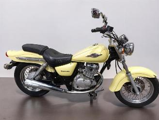  Suzuki Marauder 125  1998/9