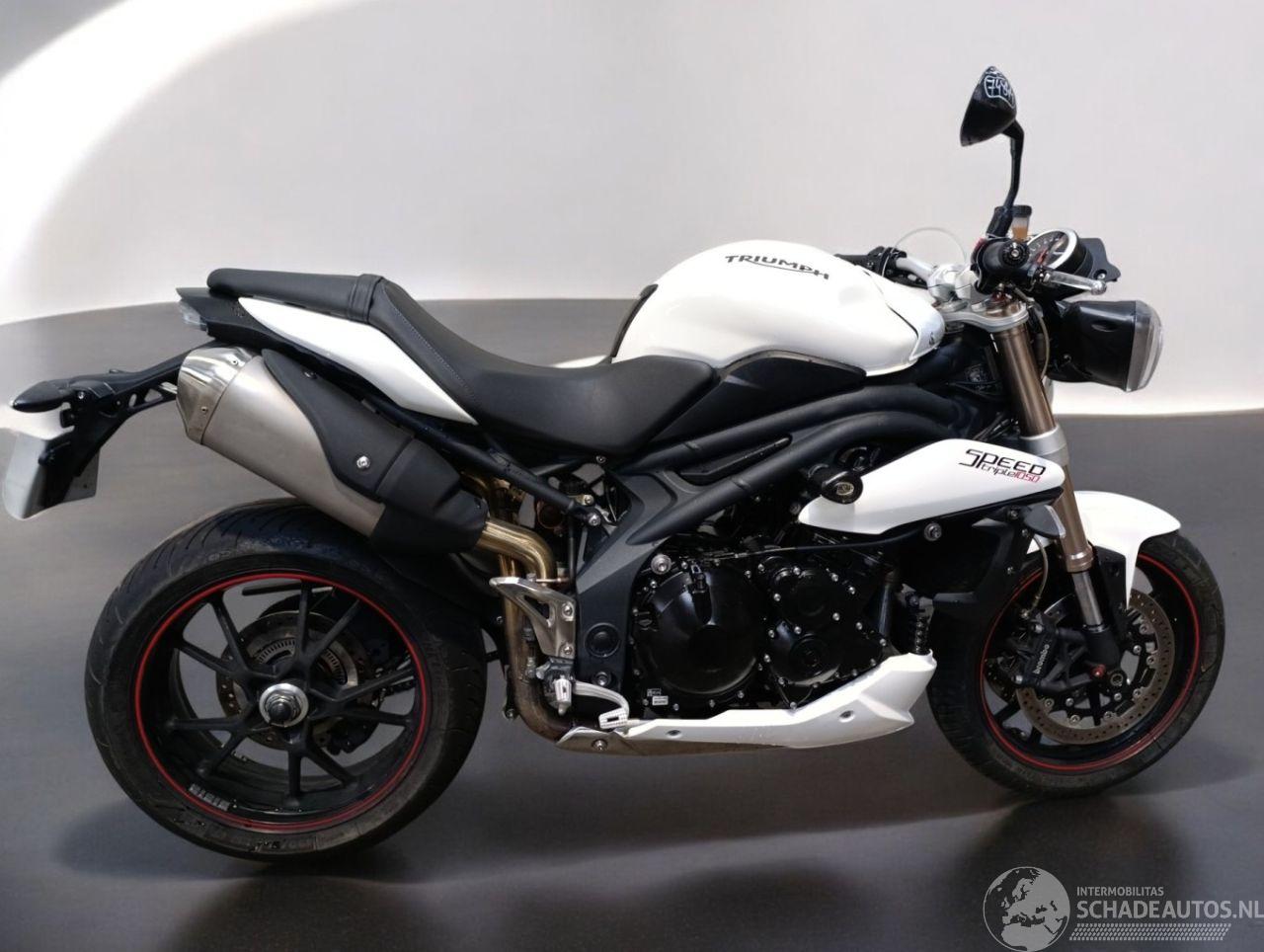 Triumph Speed Triple 