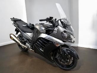 Kawasaki GTR 1400  picture 6