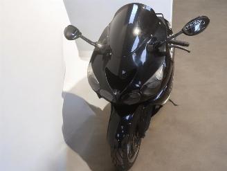 Kawasaki ZZ- R 1400  picture 2