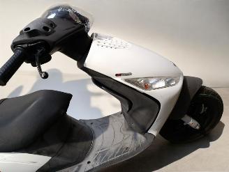 Piaggio  ZIP picture 5