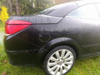 Opel Astra H TWINTOP CABRIOLET 1.9 CDTI- 16V TURBO picture 8