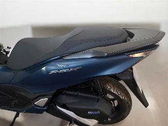 Honda  PCX picture 18