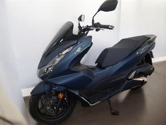 Honda  PCX picture 17