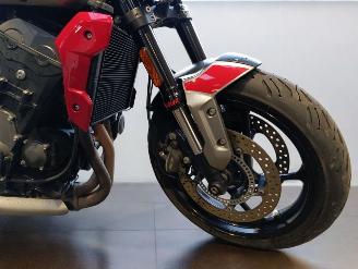 Triumph Trident 660  picture 4