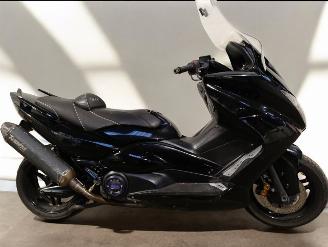 skadebil bromfiets Yamaha  XP TMAX 2010/8