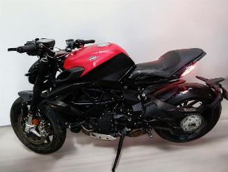 MV Agusta  DRAGSTER R picture 3