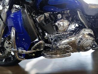 Harley-Davidson Electra Glide ULTRA CLASSIC picture 10