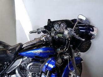 Harley-Davidson Electra Glide ULTRA CLASSIC picture 19