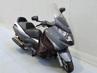 Unfallwagen Peugeot  SATELIS 2008/2