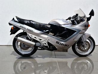 skadebil auto Suzuki GSX 750 F 1990/6