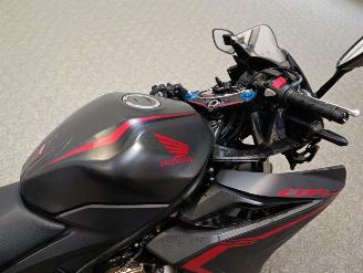 Honda CBR 500 R  picture 13